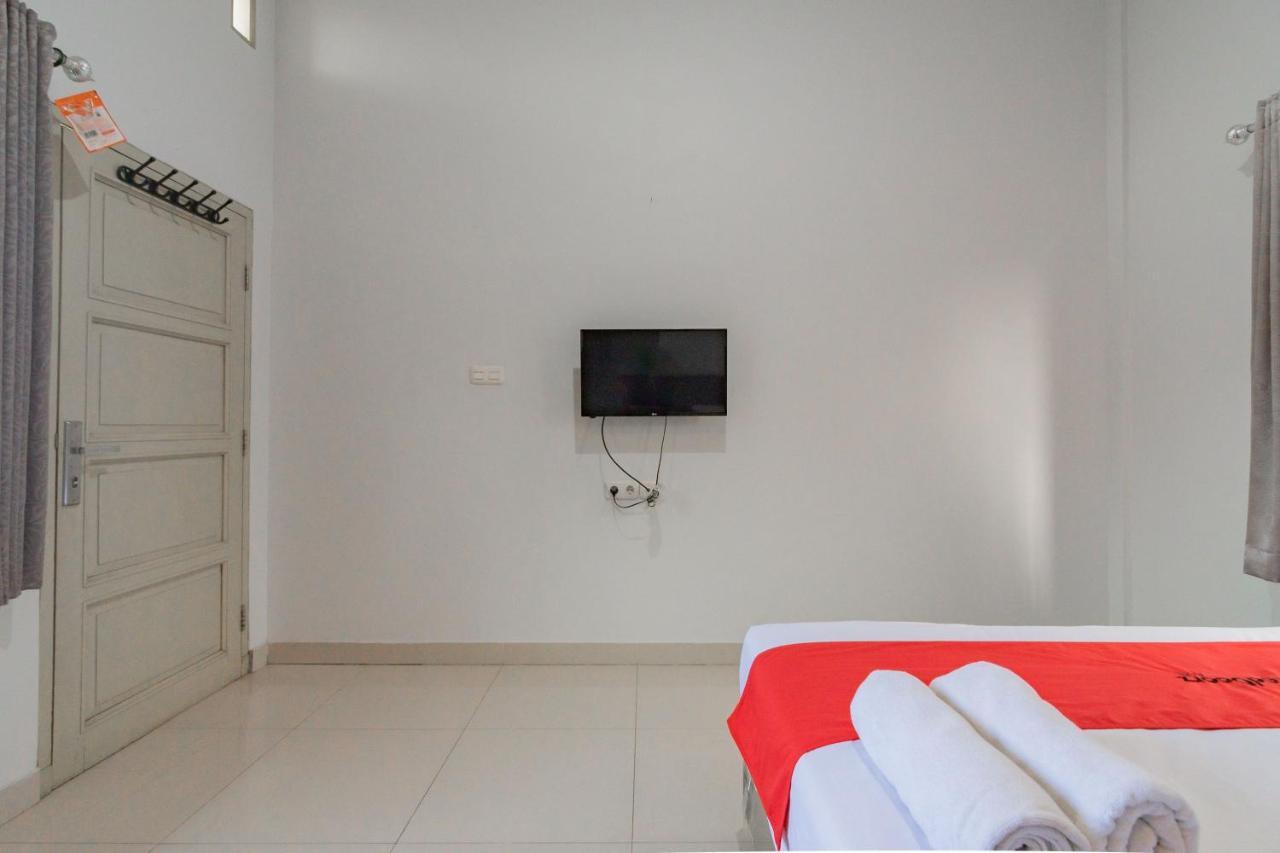 Reddoorz Plus Syariah @ Tuparev Cirebon 3 Εξωτερικό φωτογραφία