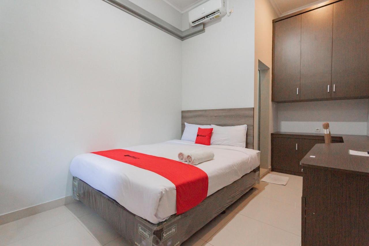 Reddoorz Plus Syariah @ Tuparev Cirebon 3 Εξωτερικό φωτογραφία